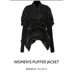 Women's Black Puffer Jackets
Brand new never been worn